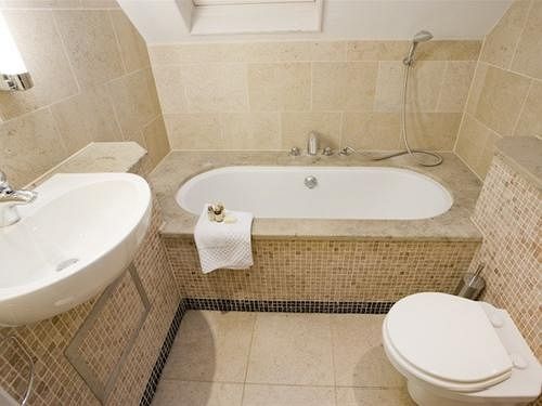 High Corner Herberg 4*